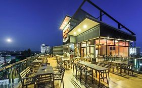 โรงแรมอิงธารา